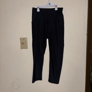 Old Navy Black Women's Capris